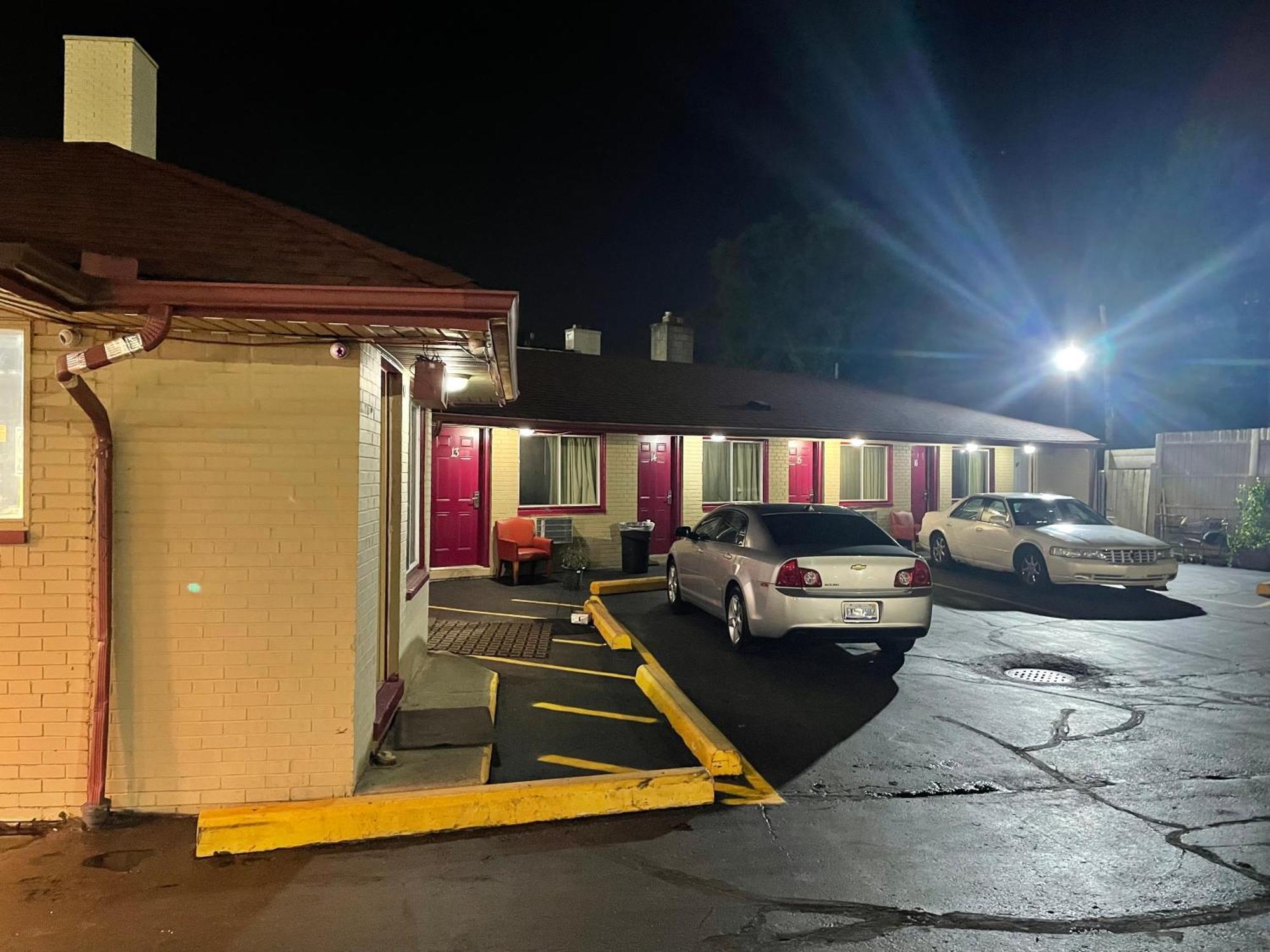 Deluxe Inn Motel Detroit Dış mekan fotoğraf